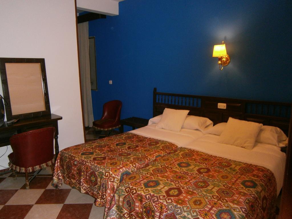 Hostal Residencia Avenida Cuenca  Exterior photo